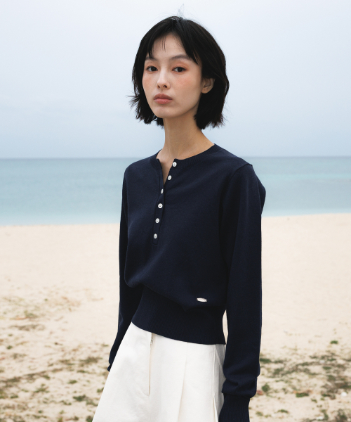 DEHEVE（デヘヴェ）の「Summer Henley Neck Knit [Navy]（ニット/セーター・レディース・ネイビー・OS）」の14枚目の写真