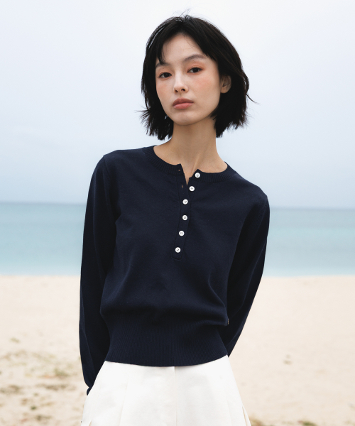 DEHEVE（デヘヴェ）の「Summer Henley Neck Knit [Navy]（ニット/セーター・レディース・ネイビー・OS）」の15枚目の写真