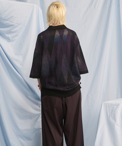 MAISON SPECIAL(メゾンスペシャル)の「《UNISEX》Dry-touch Border Argyle Pattern Prime-Over Skipper Knit T-shirt/ドライタックボーダーアーガイルパターンプライムオーバースキッパーニットTシャツ【MAISON SPECIAL/メゾンスペシャル】(ポロシャツ・メンズ・ブラック/レッド・2/1/0)」の7枚目の写真