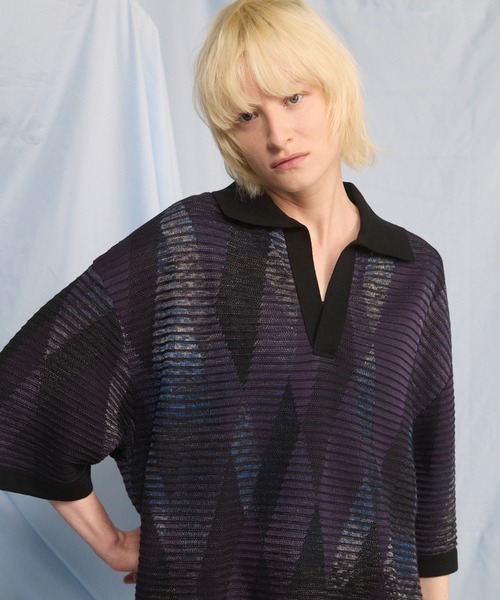 MAISON SPECIAL(メゾンスペシャル)の「《UNISEX》Dry-touch Border Argyle Pattern Prime-Over Skipper Knit T-shirt/ドライタックボーダーアーガイルパターンプライムオーバースキッパーニットTシャツ【MAISON SPECIAL/メゾンスペシャル】(ポロシャツ・メンズ・ブラック/レッド・2/1/0)」の8枚目の写真