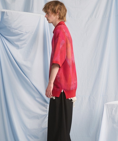 MAISON SPECIAL(メゾンスペシャル)の「《UNISEX》Dry-touch Border Argyle Pattern Prime-Over Skipper Knit T-shirt/ドライタックボーダーアーガイルパターンプライムオーバースキッパーニットTシャツ【MAISON SPECIAL/メゾンスペシャル】(ポロシャツ・メンズ・ブラック/レッド・2/1/0)」の10枚目の写真