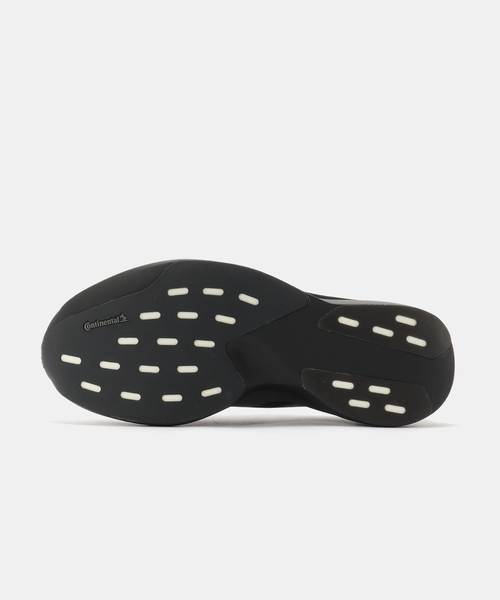 adidas(アディダス)の「adidas ADIZERO EVO SL WOVEN W JR4737(スニーカー・レディース・ブラック系その他・23cm/23.5cm/24cm/24.5cm)」の4枚目の写真