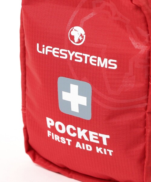 bpr BEAMS(ビーピーアール ビームス )の「LIFESYSTEMS / ポケット・ファーストエイドキットケース(アウトドアグッズ・レディース・レッド・ONE SIZE)」の4枚目の写真