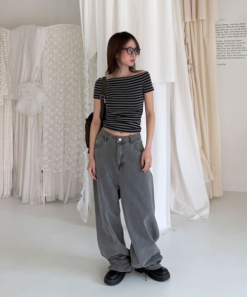 4INT.(フォイント)の「ボーダー オフショルダー クロップド 半袖 Tシャツ(Tシャツ/カットソー・レディース・ブラック/グレー/ブルー/ベージュ/ピンク・FREE)」の10枚目の写真