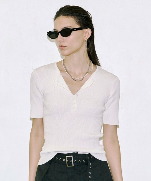JOSE MOON（ジョゼムーン）の「SIDE BELT KNIT PULLOVER/サイドベルト