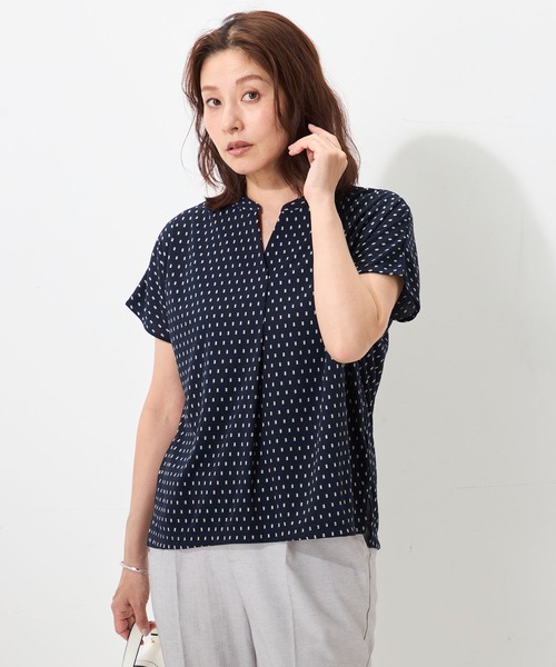 GALLORIA(ギャローリア)の「【吸汗速乾・接触冷感】キーネックプリントプルオーバー(Tシャツ/カットソー・レディース・ブルー/ホワイト/ネイビー・M/LL/L/S)」の2枚目の写真