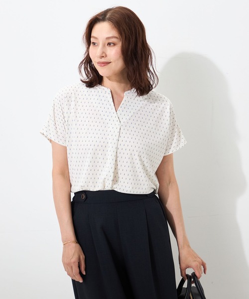 GALLORIA(ギャローリア)の「【吸汗速乾・接触冷感】キーネックプリントプルオーバー(Tシャツ/カットソー・レディース・ブルー/ホワイト/ネイビー・M/LL/L/S)」の1枚目の写真