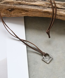 An+u（アンユー）の「レザーネックレス（ネックレス）」