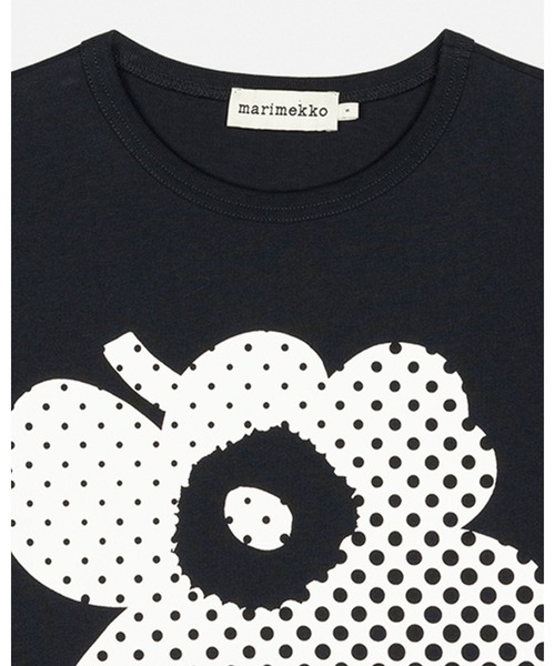 marimekko(マリメッコ)の「【kioski】Erna Unikko / t-shirt(Tシャツ/カットソー・レディース・ブラック・X-SMALL/SMALL/MEDIUM/LARGE)」の6枚目の写真