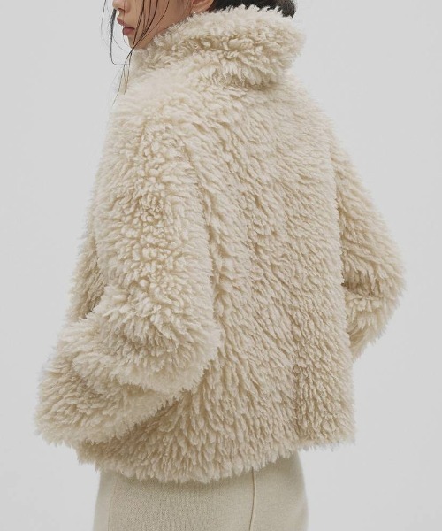 TODAYFUL(トゥデイフル)の「【TODAYFUL/トゥデイフル】Fur Short Coat/ファーショートコート(その他アウター・レディース・アイボリー・38/36)」の3枚目の写真