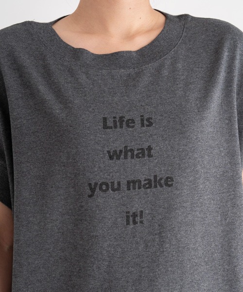 UNIVERVAL MUSE(ユニバーバル ミューズ)の「コット天竺_ショートドルマンロゴTシャツ(Tシャツ/カットソー・レディース・チャコールグレー/オフホワイト・2)」の8枚目の写真