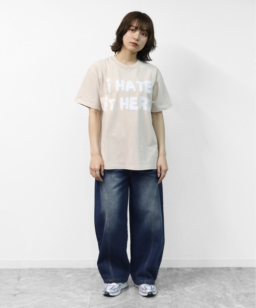 GARAGE MADE(ガレージメイド)の「レディースM~Lサイズ ユニセックス ピグメントプリント BIG Tシャツ I HATE IT HERE(Tシャツ/カットソー・レディース・ピンク/ブルー/ブラック/グリーン/アイボリー/グレー・S)」の21枚目の写真