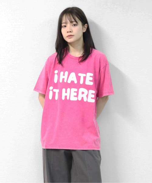 GARAGE MADE(ガレージメイド)の「レディースM~Lサイズ ユニセックス ピグメントプリント BIG Tシャツ I HATE IT HERE(Tシャツ/カットソー・レディース・ピンク/ブルー/ブラック/グリーン/アイボリー/グレー・S)」の12枚目の写真