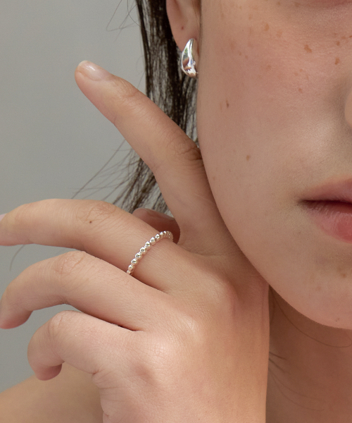 BYWEEKEND（バイウィーケンド）の「Barim ring（リング・レディース・シルバー・9号/11号/13号/15号）」の2枚目の写真