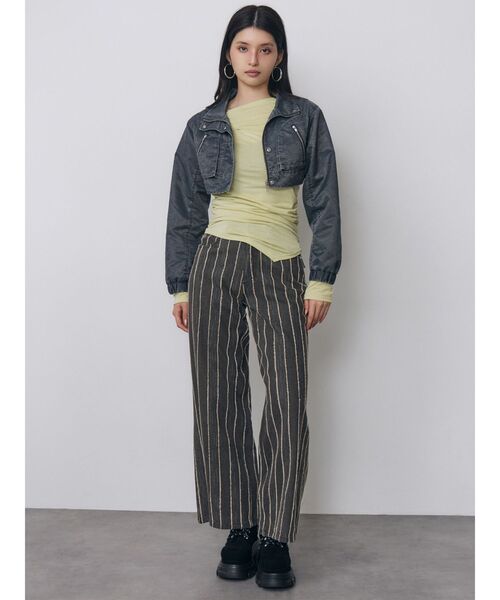 MURUA(ムルーア)の「ストライプフリンジハイウエストデニムパンツ 秋服(デニムパンツ・レディース・ブルー/ブラック・1/2)」の14枚目の写真