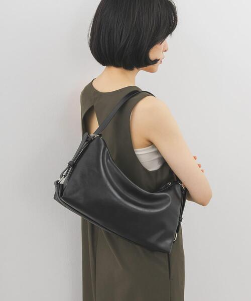 KBF（ケイビーエフ）の「ワンハンドルベルトBAG（ショルダーバッグ・レディース・キャメル/ブラック・ONE）」の4枚目の写真
