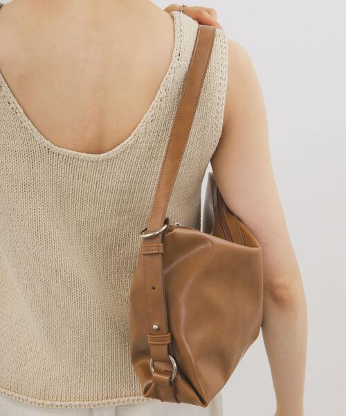 KBF（ケイビーエフ）の「ワンハンドルベルトBAG（ショルダーバッグ・レディース・キャメル/ブラック・ONE）」の15枚目の写真