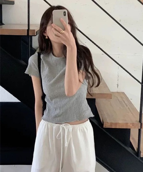 Chiina(チーナ)の「【Chiina】ミニマル半袖トップス(Tシャツ/カットソー・レディース・グレイッシュブルー/ブラック/ホワイト/グレー・FREE)」の10枚目の写真
