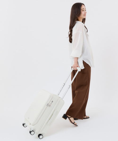 LeSportsac(レスポートサック)の「URBAN LIGHT CARRY-ON ソフトアイボリー(スーツケース/キャリーバッグ・レディース・ホワイト・FREE)」の3枚目の写真