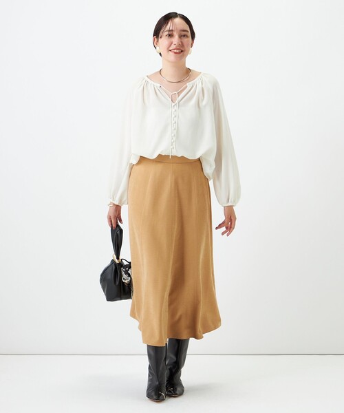 NOLLEY’S(ノーリーズ)の「ウォッシャブルエアリーギャザーネックブラウス(シャツ/ブラウス・レディース・オフホワイト・38)」の9枚目の写真