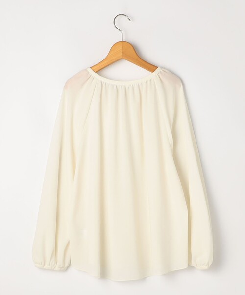 NOLLEY’S(ノーリーズ)の「ウォッシャブルエアリーギャザーネックブラウス(シャツ/ブラウス・レディース・オフホワイト・38)」の22枚目の写真