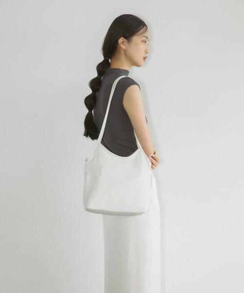 RODE SKO（ロデスコ）の「hun RODESKO　Dual pouch tote（トートバッグ・レディース・ブラック/ホワイト・-）」の2枚目の写真
