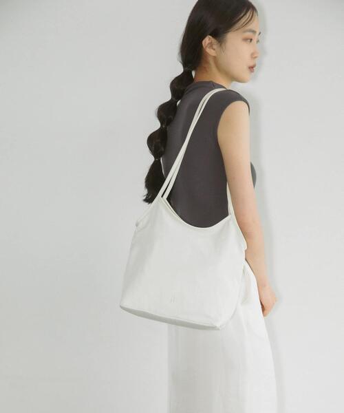 RODE SKO（ロデスコ）の「hun RODESKO　Dual pouch tote（トートバッグ・レディース・ブラック/ホワイト・-）」の3枚目の写真