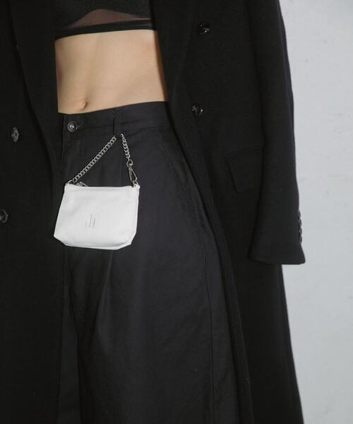 RODE SKO（ロデスコ）の「hun RODESKO　Dual pouch tote（トートバッグ・レディース・ブラック/ホワイト・-）」の6枚目の写真