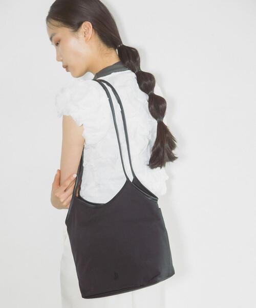 RODE SKO（ロデスコ）の「hun RODESKO　Dual pouch tote（トートバッグ・レディース・ブラック/ホワイト・-）」の15枚目の写真