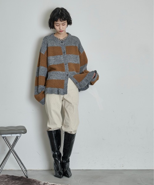 THE YOn（ザヨン）の「フリルヘムオーバーニットカーデ（カーディガン/ボレロ・レディース・アイボリー/ブラウン/グレー/ブラック・FREE）」の18枚目の写真