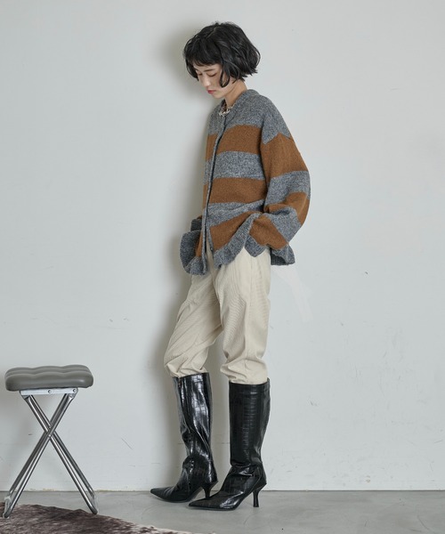 THE YOn（ザヨン）の「フリルヘムオーバーニットカーデ（カーディガン/ボレロ・レディース・アイボリー/ブラウン/グレー/ブラック・FREE）」の21枚目の写真