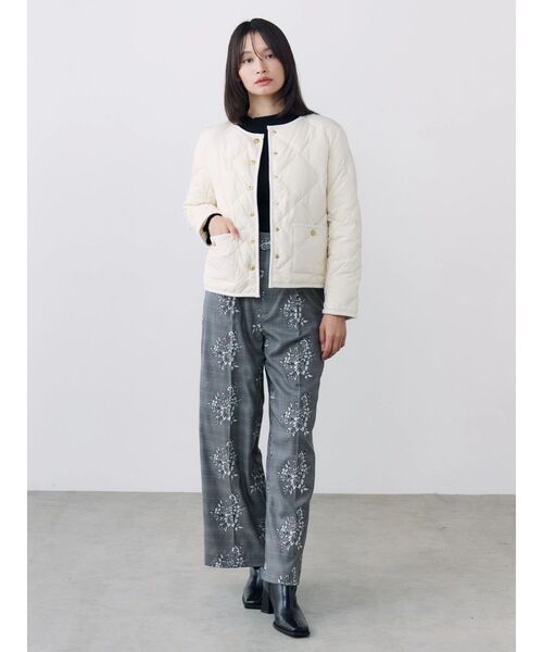 TONAL（トーナル）の「【TAIONコラボ】パイピングショートダウンコート（ダウンジャケット/コート・レディース・ネイビー/アイボリー/ブラウン・MEDIUM/SMALL）」の7枚目の写真