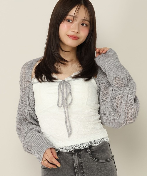 Heather(ヘザー)の「ケーブルボレロラメカーディガン 1063917(カーディガン/ボレロ・レディース・グレー/ピンク/アイボリー・FREE)」の3枚目の写真