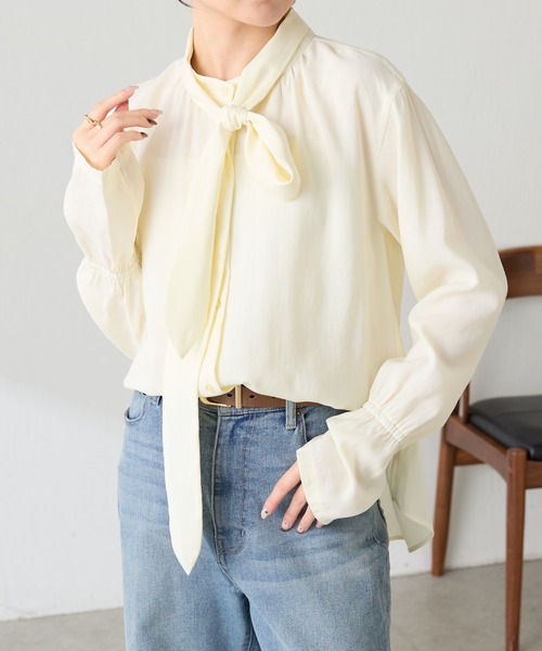 COLLAGE GALLARDAGALANTE(コラージュガリャルダガランテ)の「2WAYボウタイブラウス(シャツ/ブラウス・レディース・ネイビー/レモンイエロー/ホワイト・FREE)」の12枚目の写真