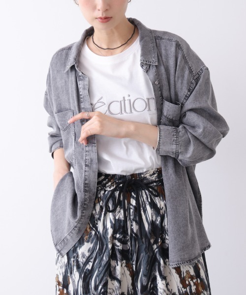 Bou Jeloud(ブージュルード)の「パウダーシルクデニムブラウス(シャツ/ブラウス・レディース・グレー/サックスブルー・MEDIUM)」の1枚目の写真