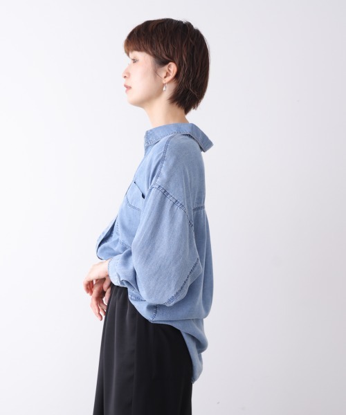 Bou Jeloud(ブージュルード)の「パウダーシルクデニムブラウス(シャツ/ブラウス・レディース・グレー/サックスブルー・MEDIUM)」の12枚目の写真