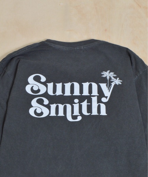 Sunny Smith(サニースミス)の「【SUNNY SMITH】SunnySmith フロントロゴ刺繍ピグメントロンT(Tシャツ/カットソー・メンズ・スミクロ/ホワイト/グリーン・LARGE/MEDIUM)」の11枚目の写真