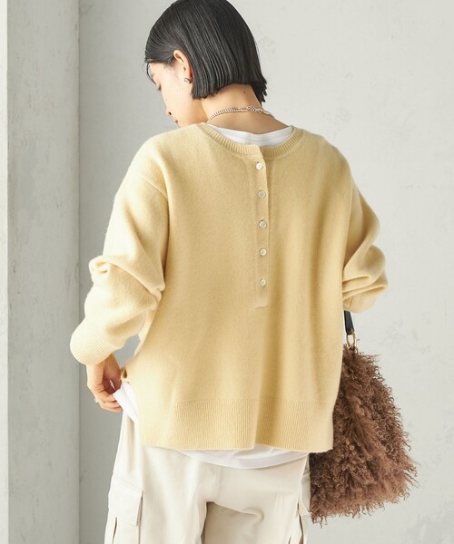 SHIPS(シップス)の「〈手洗い可能〉ウール カシミヤ 2WAY ヘンリーネック プルオーバー(ニット/セーター・レディース・ライトブルー/ネイビー/ブラウン/オフホワイト/グレー/クリーム・ONE SIZE)」の10枚目の写真