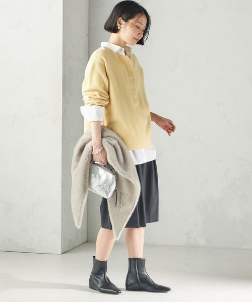 SHIPS(シップス)の「〈手洗い可能〉ウール カシミヤ 2WAY ヘンリーネック プルオーバー(ニット/セーター・レディース・ライトブルー/ネイビー/ブラウン/オフホワイト/グレー/クリーム・ONE SIZE)」の14枚目の写真