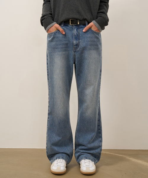 TOFFEE(トフィー)の「セミフレアデニムパンツ (LIGHT BLUE)(デニムパンツ・メンズ・その他・SMALL/MEDIUM/LARGE/X-LARGE)」の1枚目の写真