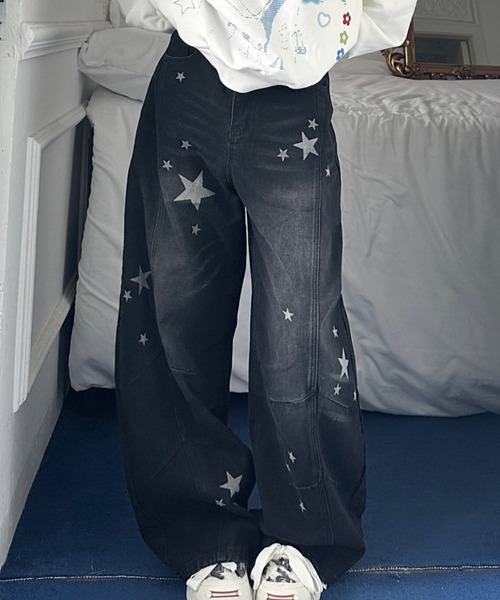 HAILY(ヘイリー)の「スターデザインワイドデニムパンツ(デニムパンツ・レディース・ブラック/ブルー・S/M/L)」の9枚目の写真