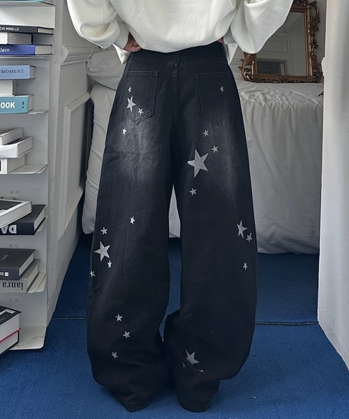 HAILY(ヘイリー)の「スターデザインワイドデニムパンツ(デニムパンツ・レディース・ブラック/ブルー・S/M/L)」の7枚目の写真