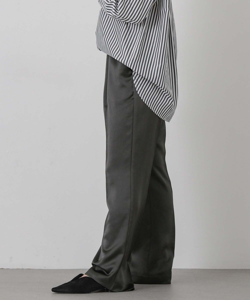 Gready Brilliant(グレディブリリアン)の「サテンセミフレア(その他パンツ・レディース・チャコールグレー/アイボリー・38/36)」の16枚目の写真