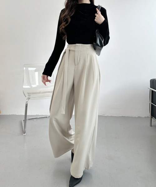 Ada.（エイダ）の「ウエスト リボン タック パンツ（その他パンツ・レディース・ベージュ/ブラック/グレー・LARGE/MEDIUM）」の5枚目の写真