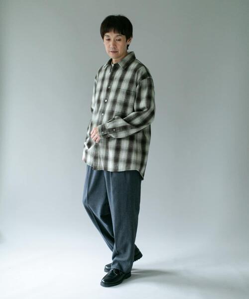 URBAN RESEARCH DOORS(アーバンリサーチドアーズ)の「『XLサイズ/WEB限定』USAコットン オンブレチェック シャツ(シャツ/ブラウス・メンズ・グレー系その他/ブラウン系その他・MEDIUM/X-LARGE/LARGE)」の15枚目の写真