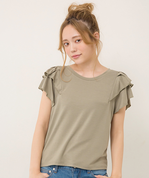 one after another NICE CLAUP（ワンアフターアナザーナイスクラップ）の「フリル袖Ｔシャツ（Tシャツ/カットソー・レディース・カーキ/その他/その他12/オフホワイト/グレー・FREE）」の4枚目の写真