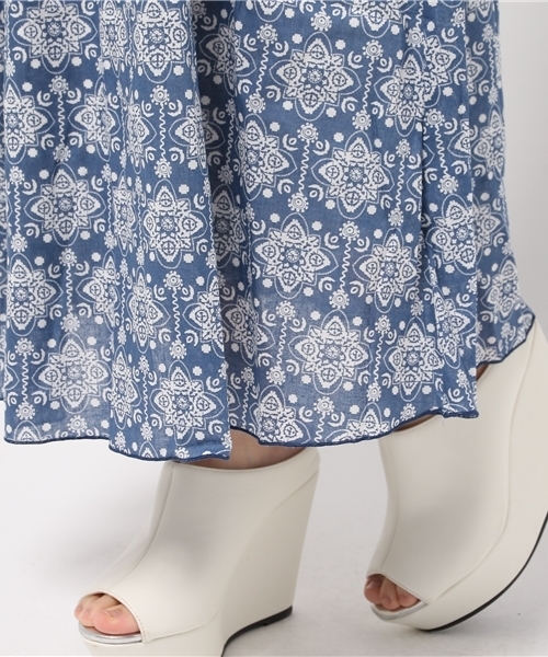 earth music&ecology（アースミュージックアンドエコロジー）の「エスニック柄マキシスカート（スカート・レディース・ライトグリーン/ブルー・FREE）」の8枚目の写真