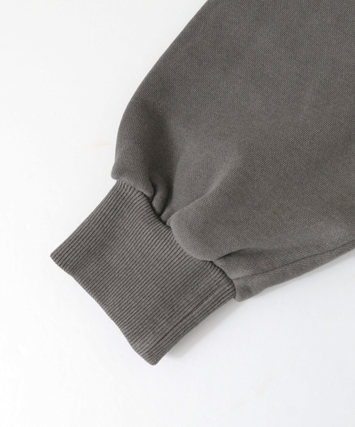 SENSE OF PLACE by URBAN RESEARCH（センスオブプレイスバイアーバンリサーチ）の「ピグメントビッグスウェットシャツ（スウェット・メンズ・ライトグレー/ピンク/チャコールグレー・MEDIUM/LARGE）」の10枚目の写真