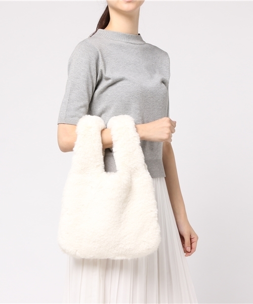 LBC（エルビーシー）の「【Legato Largo】レガートラルゴ エコファーショッピングバッグ              （トートバッグ・レディース・オフホワイト/グレー/ダークグリーン・FREE）」の7枚目の写真