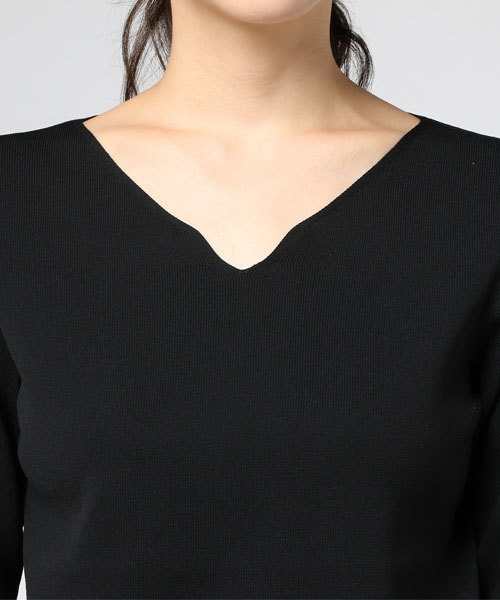 RIVE DROITE（リヴドロワ）の「ハートネックプルオーバー（ニット/セーター・レディース・オフホワイト/ベージュ/ピンク/ブラック・FREE）」の7枚目の写真